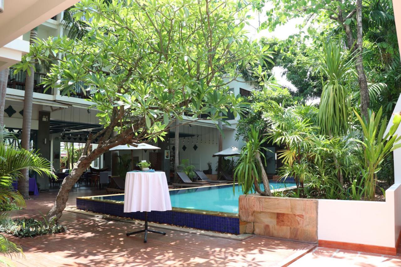 Landing Gold By Amatak Hotell Siem Reap Exteriör bild